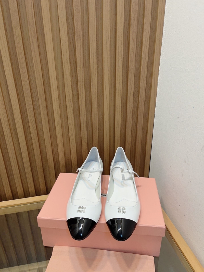 Miu Miu flat shoes